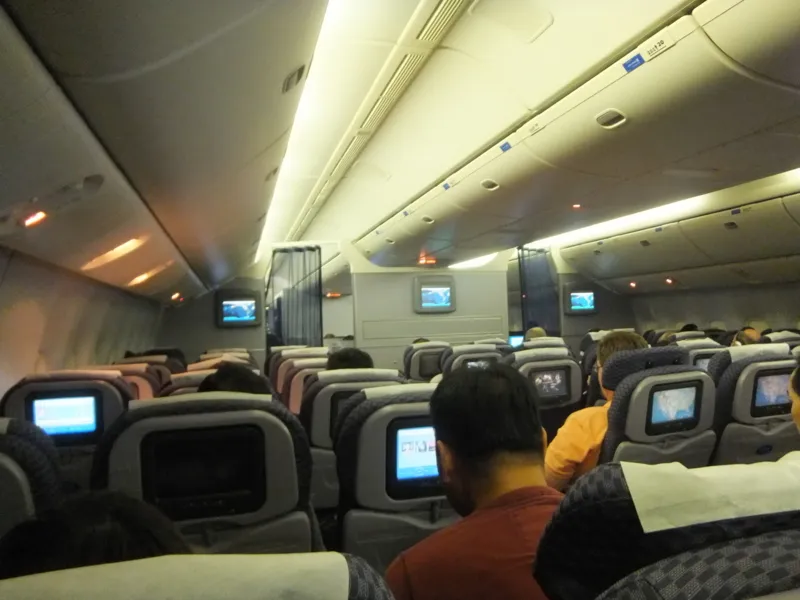 ユナイテッド航空エコノミークラスの機内の様子